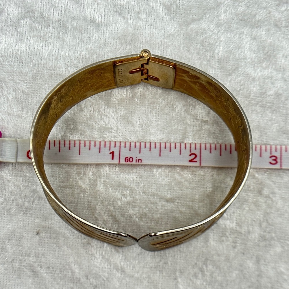 Sarah Coventry 1978 Gold Tone Congo Cuff Bracelet Wide Hinged Vintage Jewelry - Picture 5 of 9